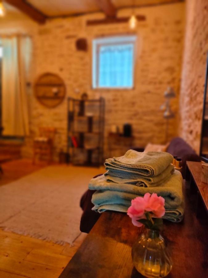La Chamade En Beaujolais Bed and Breakfast Anse Eksteriør billede